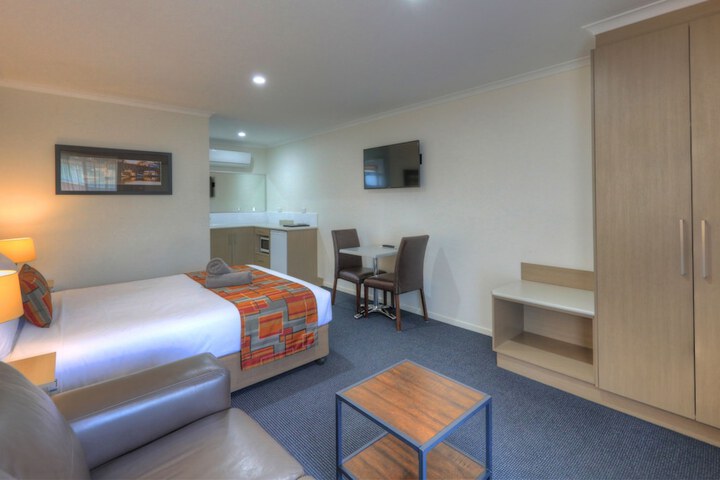 Room 13 of 48