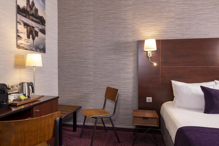 Room 15 of 44