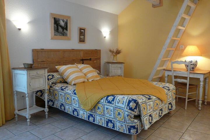 Room 3 of 18