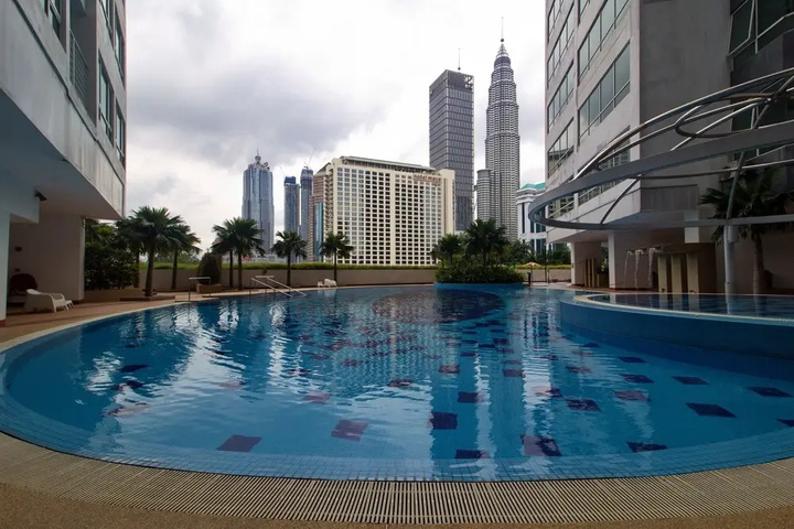 Pool 11 of 19