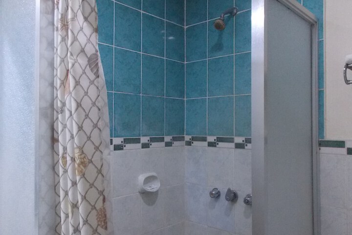Room 21 of 29