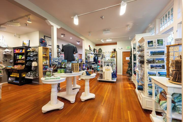 Gift Shop 31 of 60