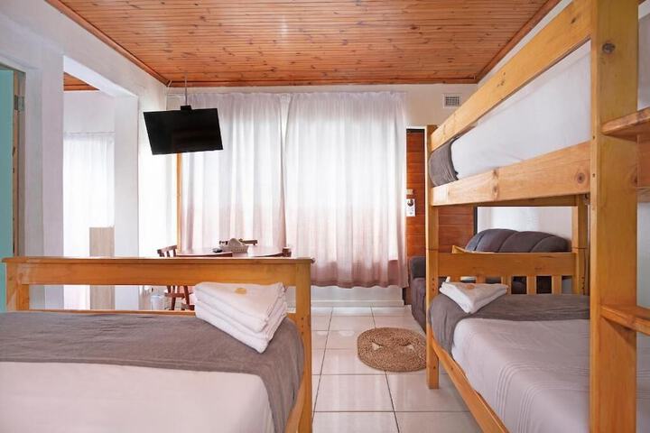 Room 3 of 25