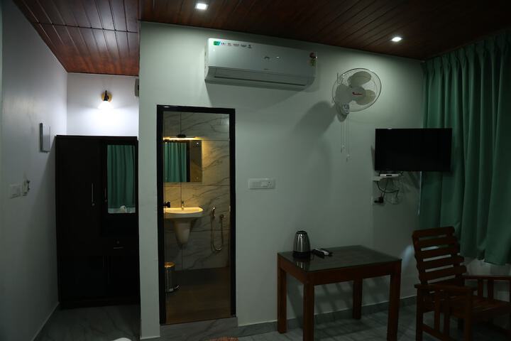 Room 15 of 47