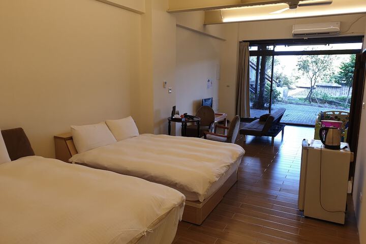 Room 22 of 82