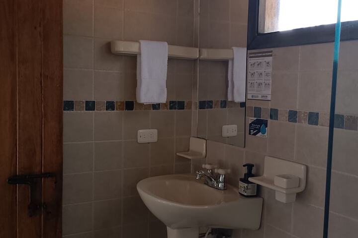 Room 12 of 27