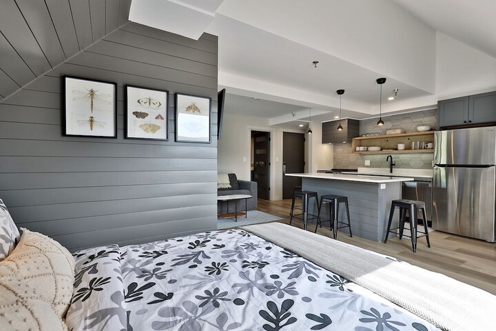 Room 9 of 51