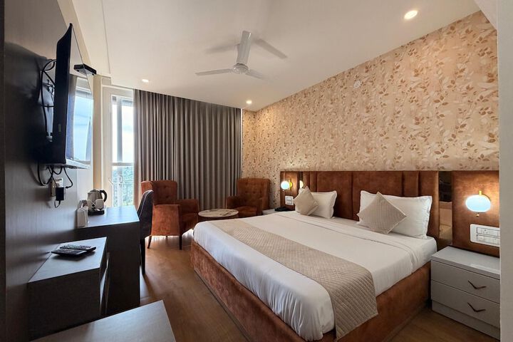 Room 37 of 65