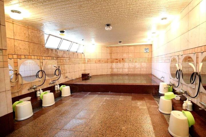 Spa 6 of 10