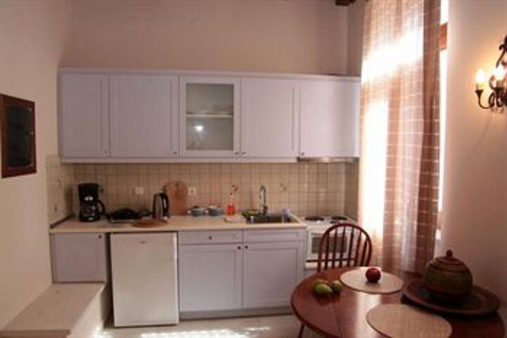 Room 26 of 33