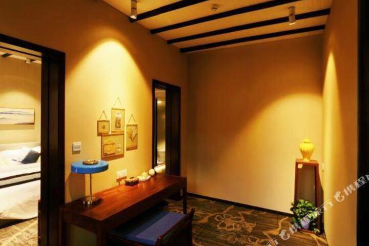 Zhaoxing Post Hotel