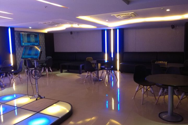 Room 18 of 22