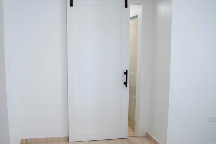 Room 6 of 62
