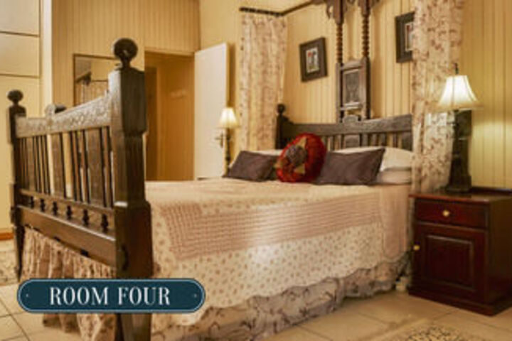 Room 32 of 57