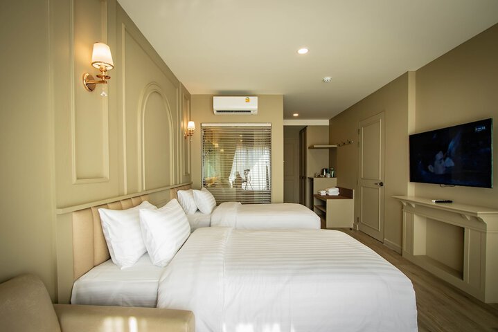 Room 15 of 135