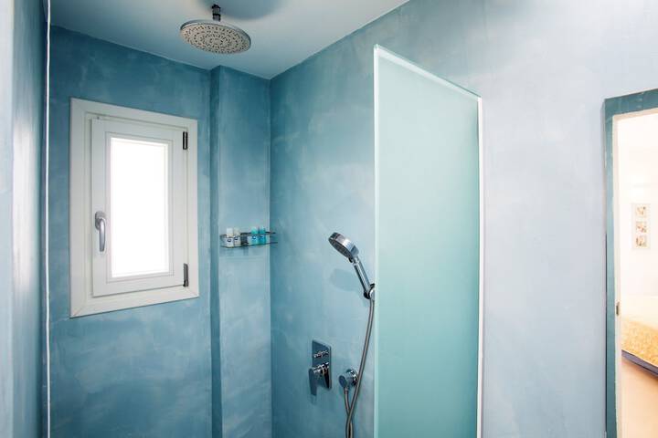 Room 30 of 58