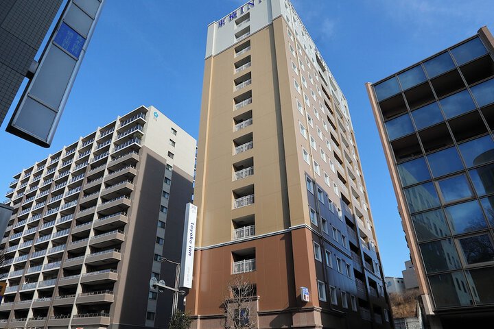 Hero Image 1 of 40