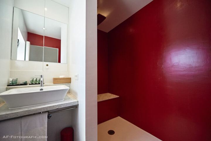 Room 29 of 109