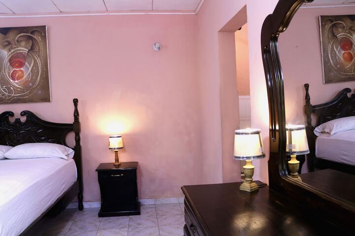 Room 9 of 14