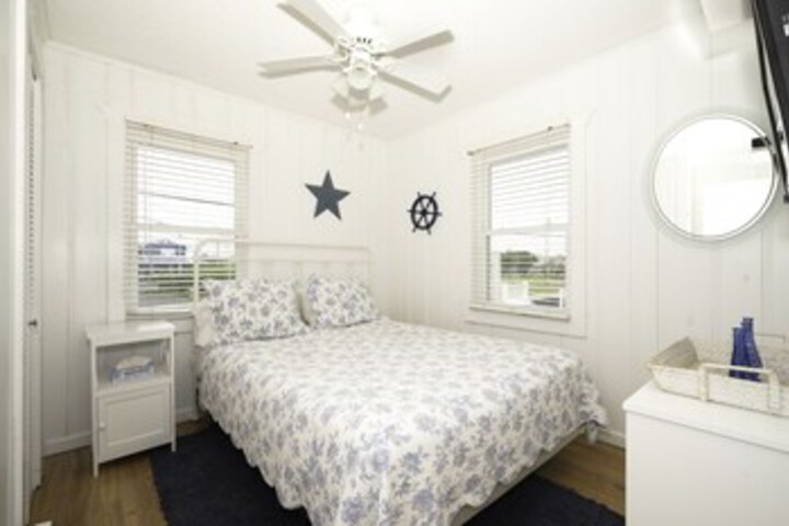 Room 31 of 384