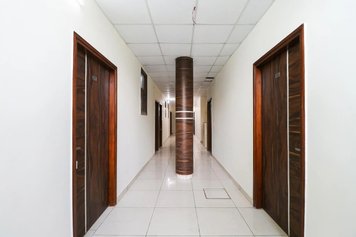 Room 8 of 8