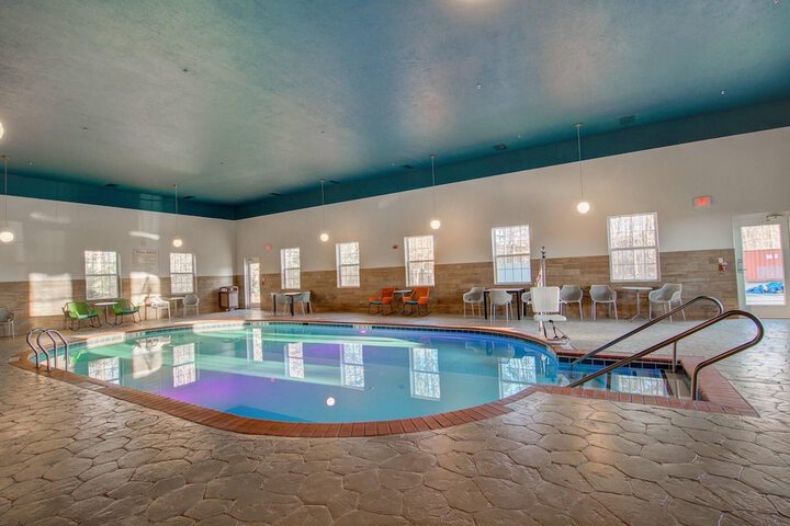 Pool 40 of 59