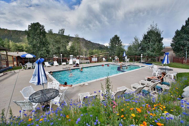 Pool 22 of 40