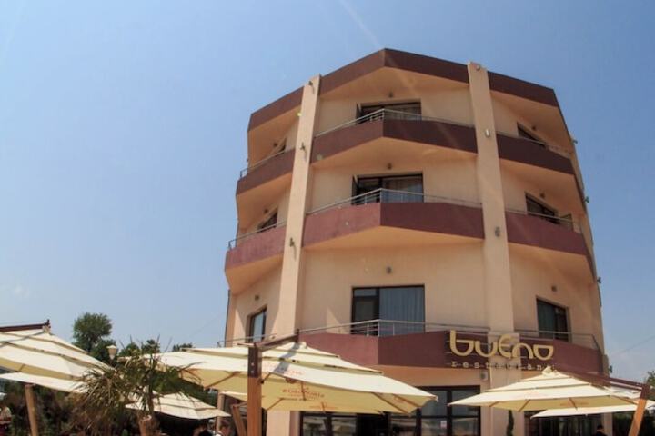 Hotel 48 of 54