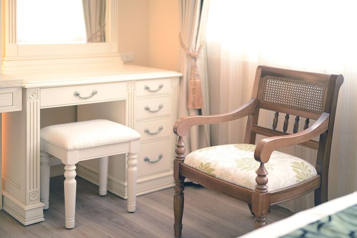 Room 18 of 38