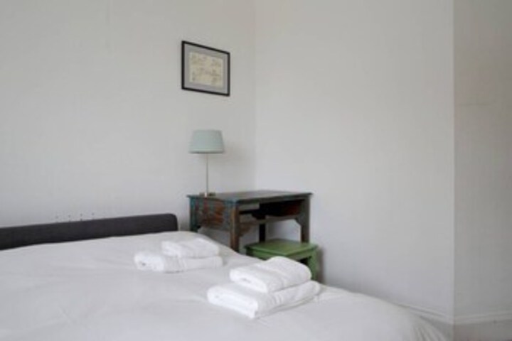 Room 15 of 15