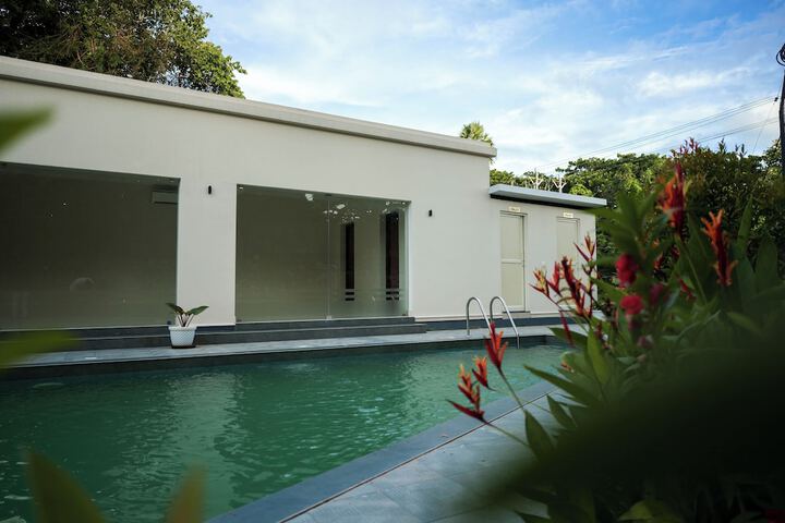 Pool 6 of 14