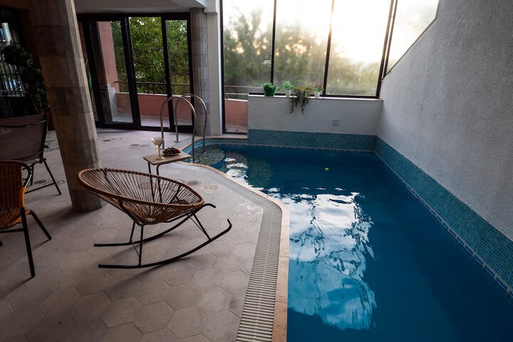 Pool 30 of 46