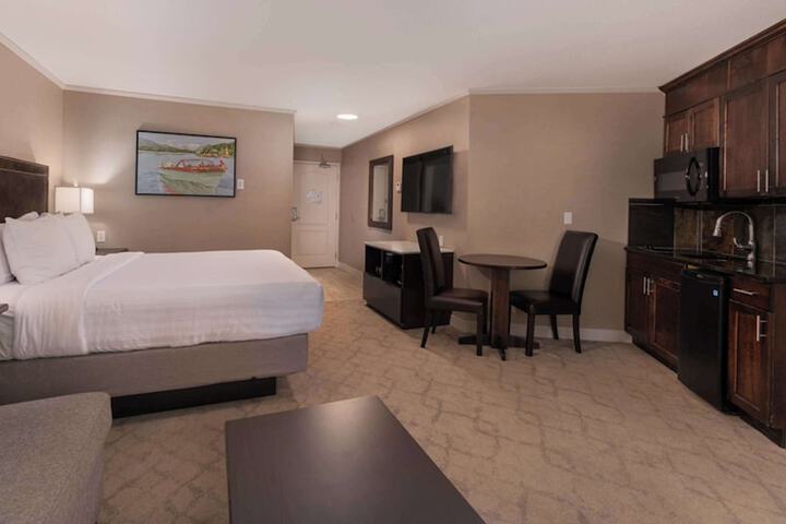 Room 30 of 92