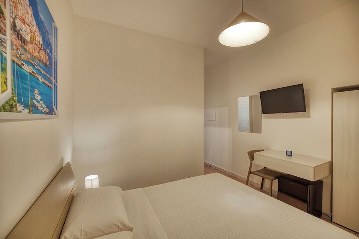 Room 73 of 126