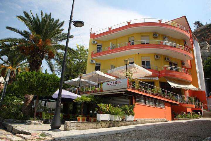 Hotel Alpine