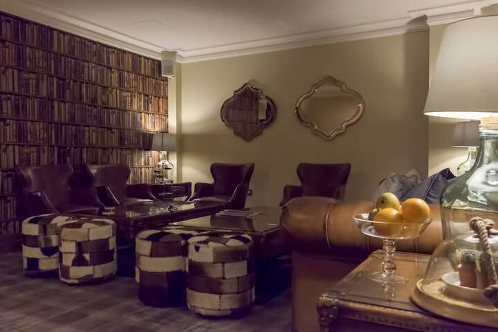 Hotel Lobby