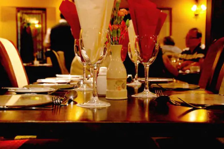 Dining 32 of 72