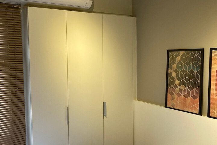 Room 2 of 42