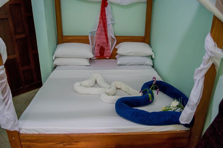 Room 3 of 42
