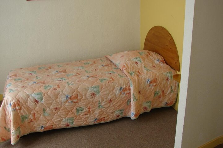 Room 17 of 43