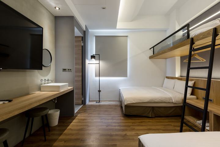 Room 22 of 101