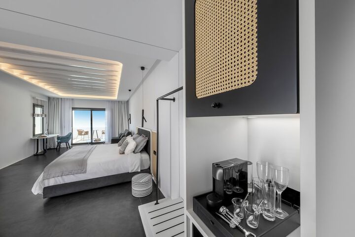 Room 62 of 227