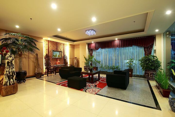 Hotel Interior 4 of 47