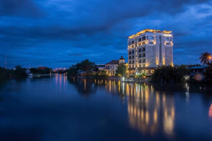 Hotel 63 of 65