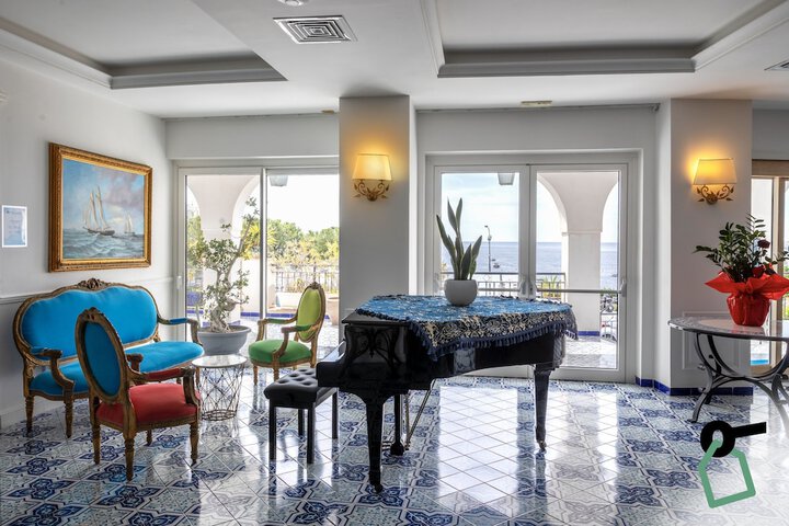 Hotel Interior 7 of 41