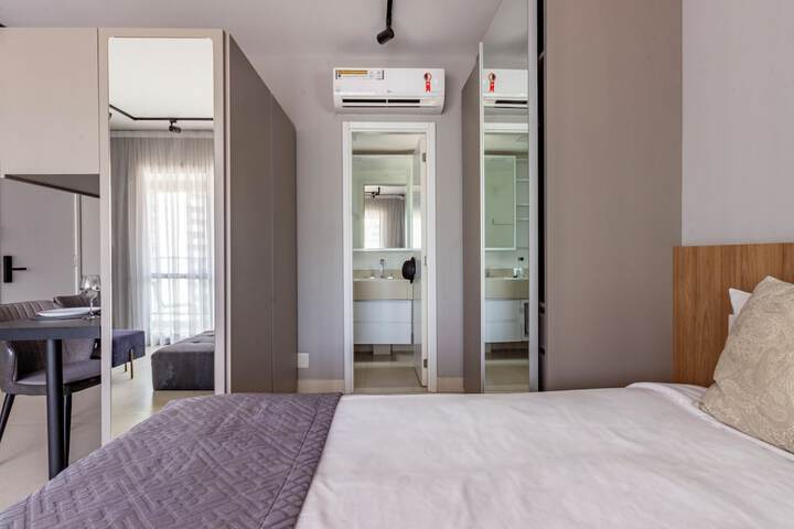 Room 11 of 33