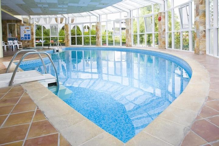 Pool 16 of 48