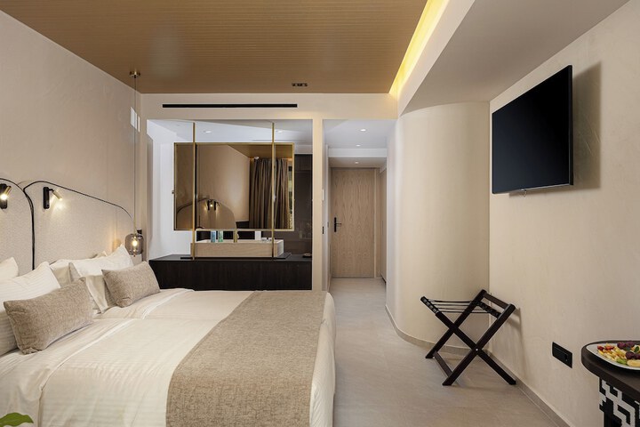 Room 42 of 112