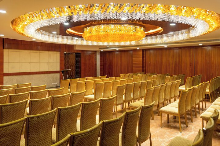 Ballroom/Hall 40 of 48