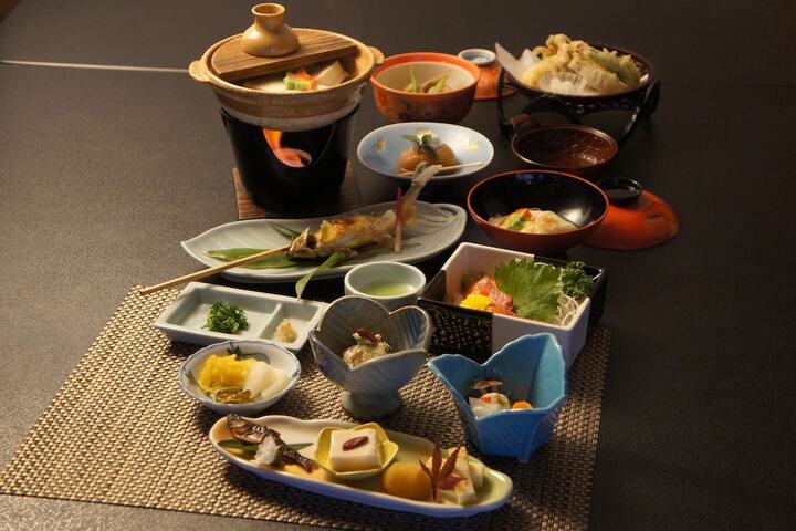 Dining Photos